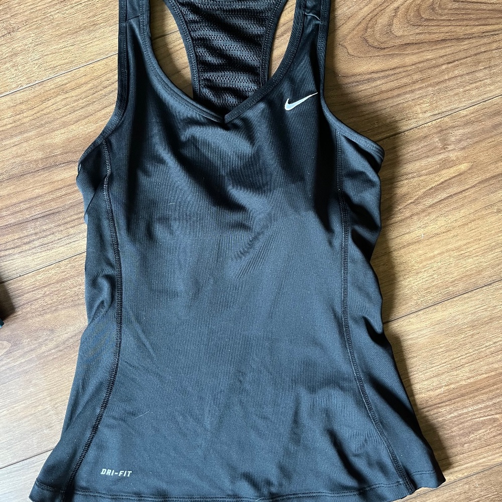 Ladies Nike Size Small Tank Top - Excellent Used Condition